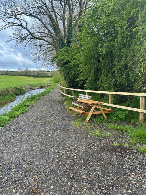 Riverside Cabin Limerick Bagian luar foto