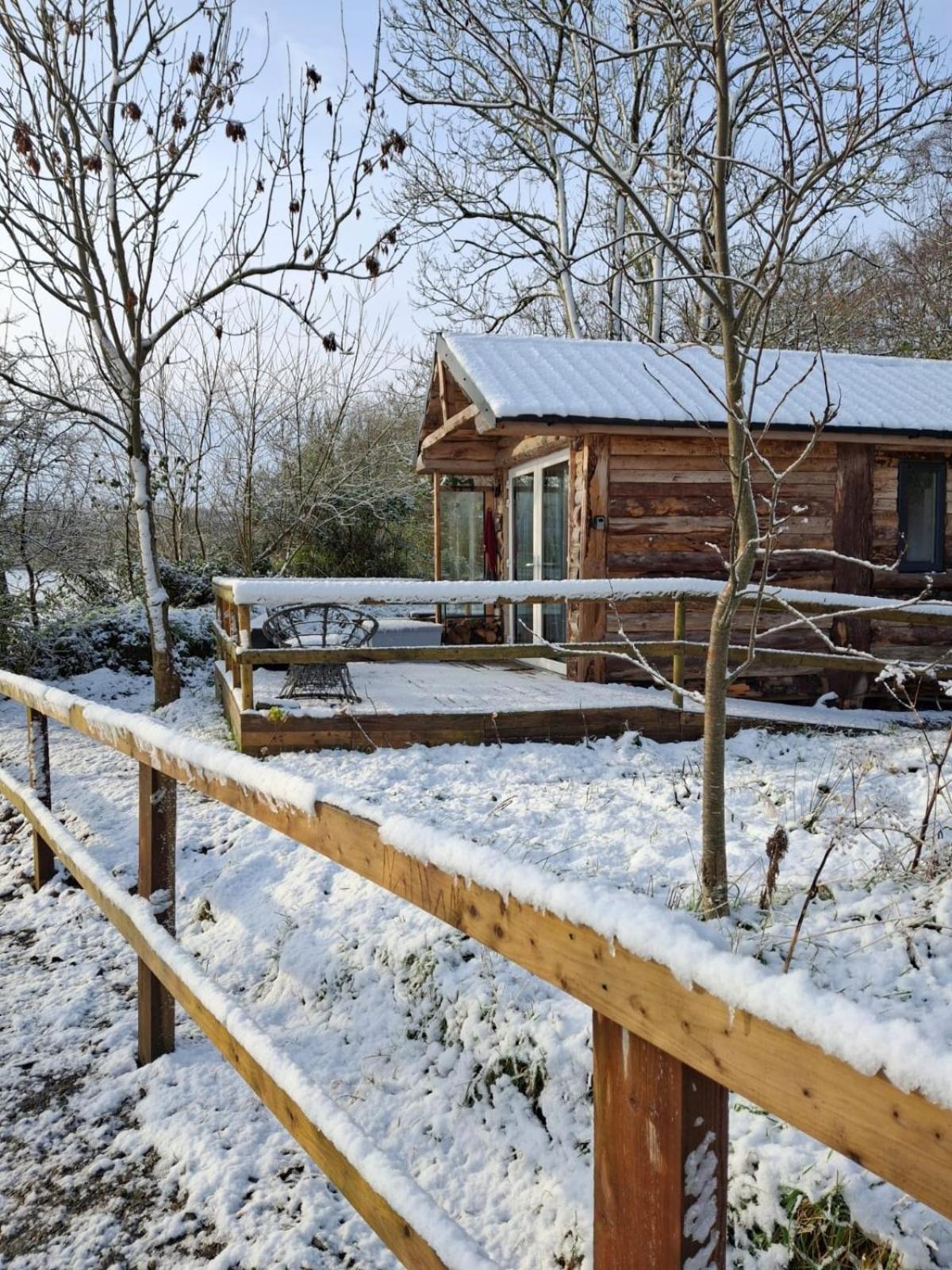Riverside Cabin Limerick Bagian luar foto